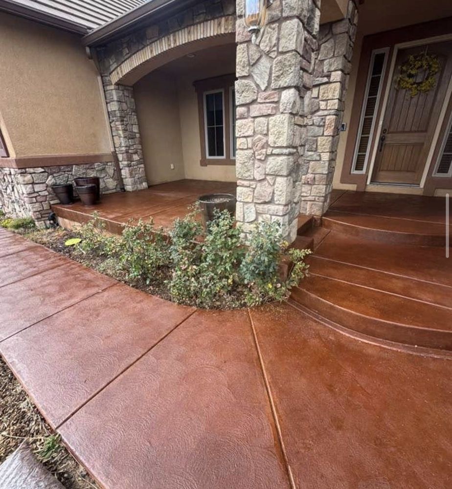 Stained terracotta entry steps
