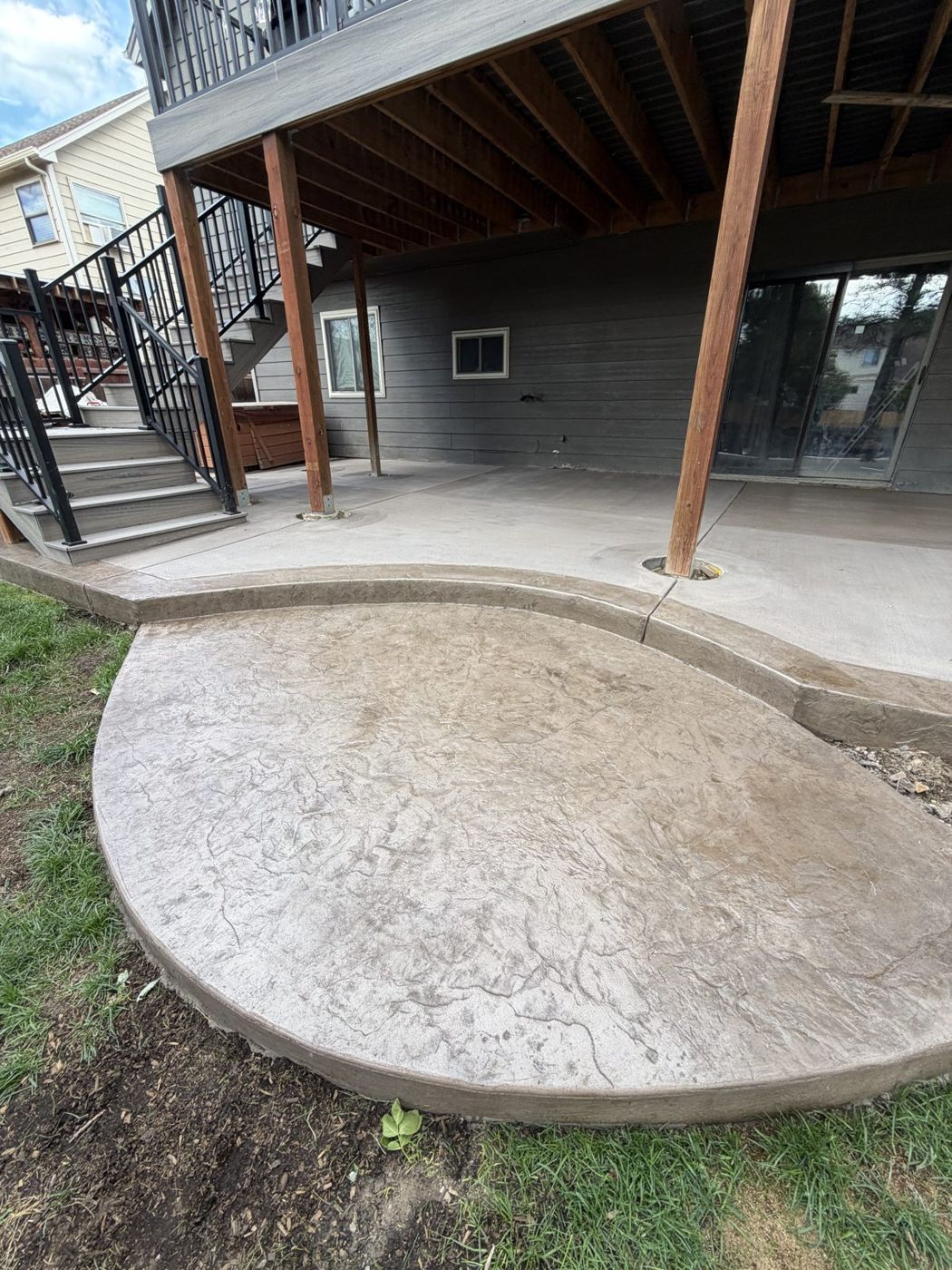 A curved stamped patio, up close.